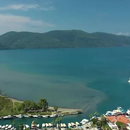 Hotel Santo *