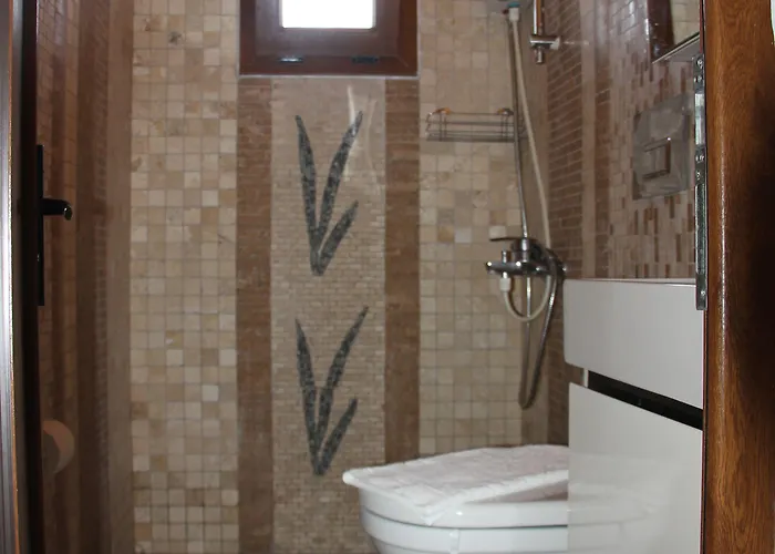 Santo فندق اكياكا