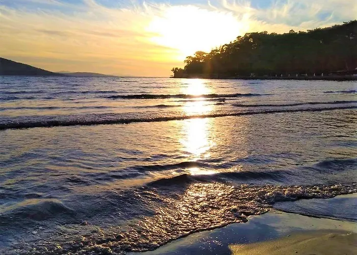 Santo فندق اكياكا