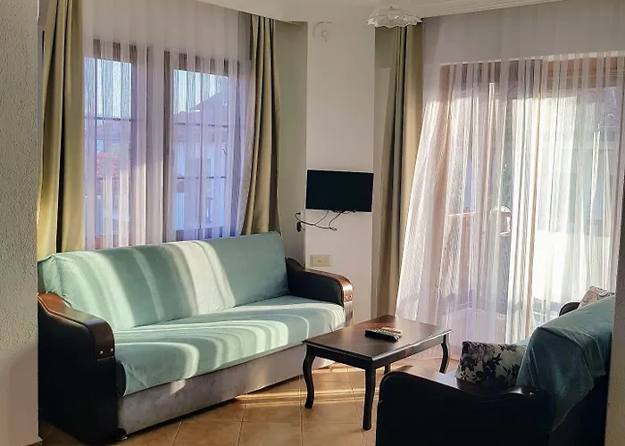 Santo فندق اكياكا